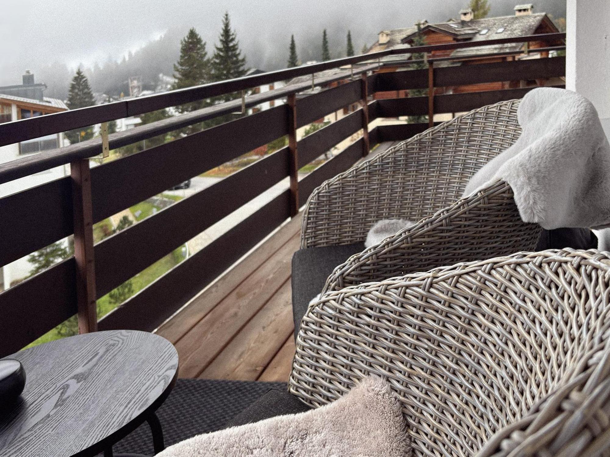 Grueezi Laax Apartments Bagian luar foto
